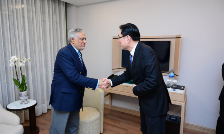 Ishaq Dar, South Korean Minister discuss regional developments at Antalya Diplomacy Forum
