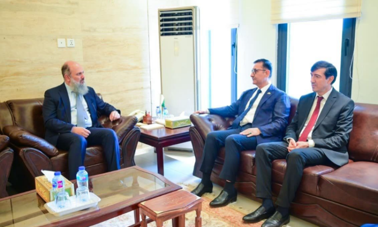 Tajik Ambassador meets Minister of Commerce