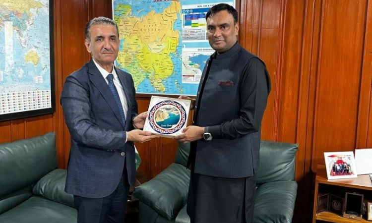 Tajik Envoy, Pakistan’s SCO coordinator discuss bilateral ties and regional cooperation