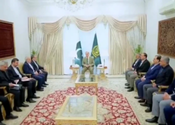 Abbas Araghchi meets Shehbaz Sharif, Asim Munir as Iran-US talks hang in balance