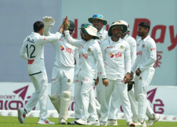 Bangladesh take commanding lead against Pakistan in second test at Sylhet