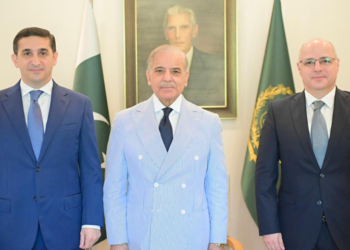 Azerbaijani Justice Minister calls on PM Shehbaz Sharif in Islamabad