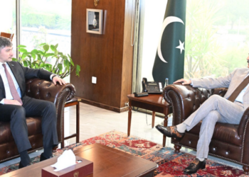 Kazakhstan envoy calls on Senate Chairman to discuss bilateral cooperation