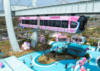 China’s ‘tech tourism’ boom redefines travel experience for holidaymakers