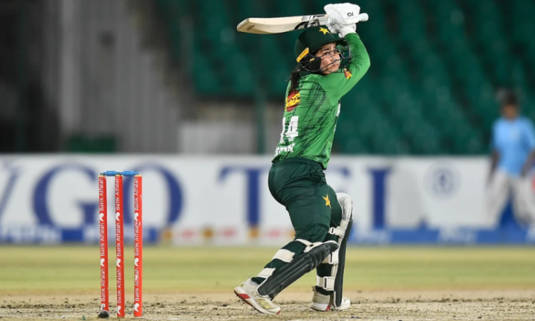 Fatima Sana smashes fastest Women’s T20I fifty off 15 balls in Karachi