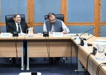 Senate panel directs SBP to submit SOPs on PEPs, FATF regulations