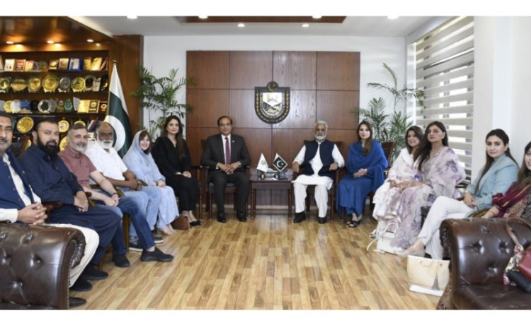 ICCI hosts women entrepreneurs: SME-centric reforms vital for economic revival: Tahir Ayub