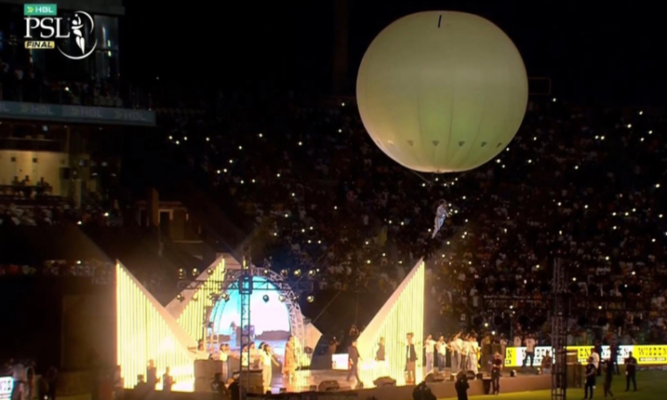 PSL 11 closing ceremony lights up Gaddafi Stadium with star-studded performances