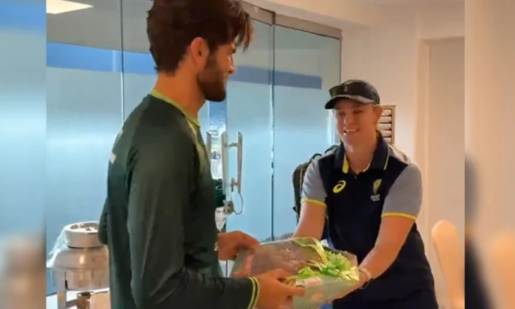 Australia team management exchanges Eid-ul-Adha greetings with Pakistan players in heartwarming gesture