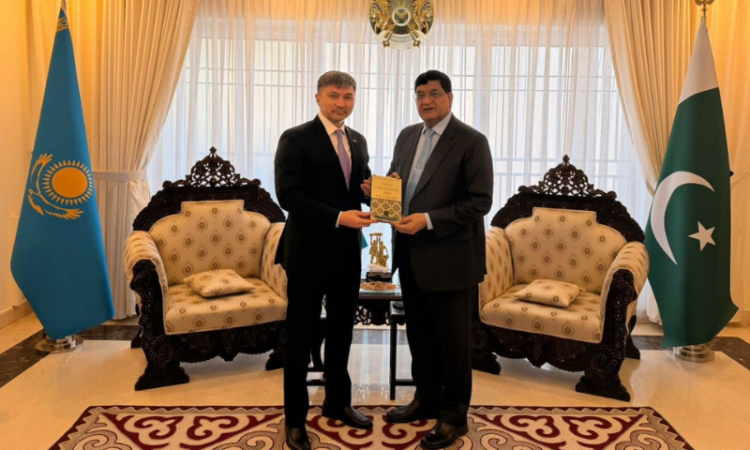 Kazakhstan envoy, Narowal University VC discuss educational cooperation