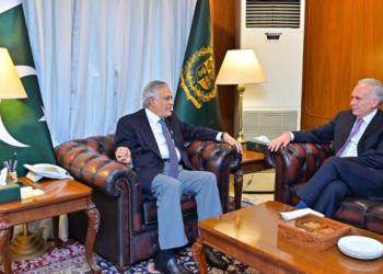 UN envoy meets Ishaq Dar, appreciates Pakistan’s role in regional peace efforts