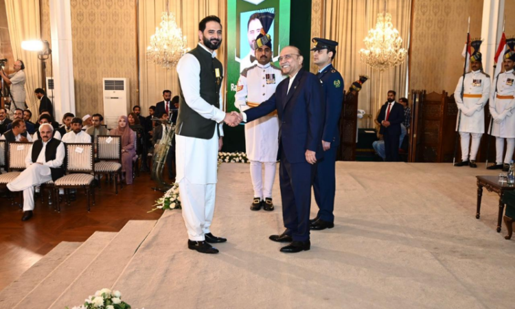 British-Pakistani philanthropist Raja Suleman Raza Receives Tamgha-i-Imtiaz