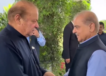 PM Shehbaz, Nawaz discuss Middle East crisis, political situation at Jati Umra meeting
