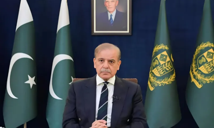 PM Shehbaz reaffirms commitment to press freedom, calls for responsible journalism