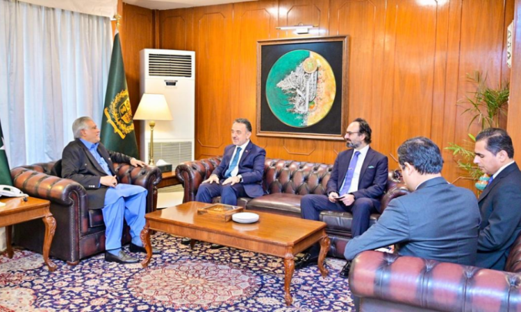 Turkish Ambassador meets Ishaq Dar, conveys Erdogan’s support for Pakistan’s peace efforts