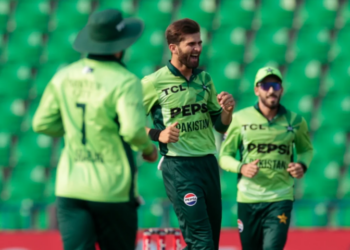 Australia set 232-run target for Pakistan in second ODI at Gaddafi Stadium