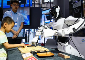 Humanoid robot study tours ignite new passion for AI among Chinese youth