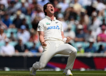 New Zealand crush England by 253 runs to level series at The Oval