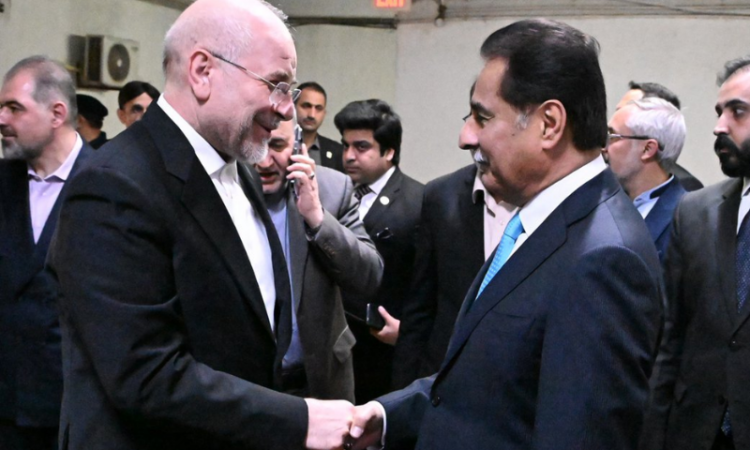 Iranian Speaker invites Pakistani counterpart to memorial ceremony in Tehran