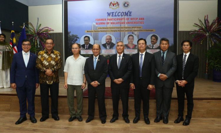 Malaysian HC hosts alumni forum on Pakistan-Malaysia relations and regional challenges