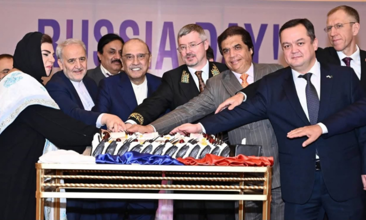 President Zardari describes Moscow as trusted partner and important global power for bilateral deeper cooperation
