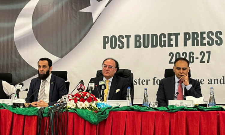 Pakistan moving from stabilisation to growth, says finance minister