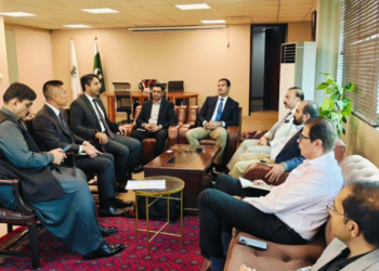 PM’s commerce coordinator meets beverage industry representatives to discuss business climate
