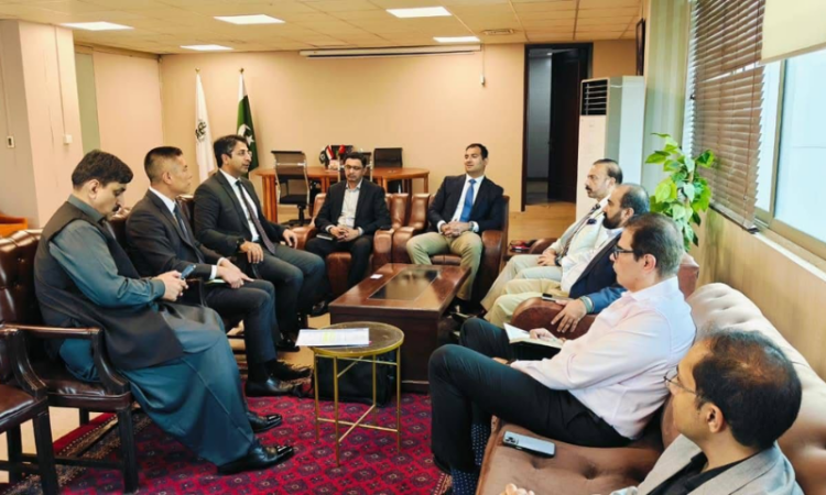 PM’s commerce coordinator meets beverage industry representatives to discuss business climate