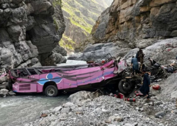 40 killed as Quetta-to-Peshawar bus plunges into ravine at Balochistan-KP border