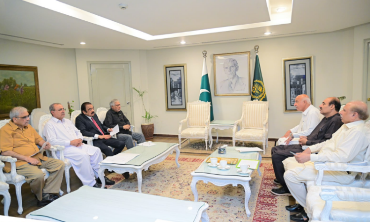 Dar reaffirms federal commitment to Balochistan's development