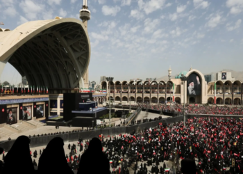 Huge crowds gather in Tehran as funeral ceremonies for Khamenei begin