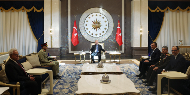 Field Marshal Asim Munir visits Türkiye, receives top military honour as Pakistan, Türkiye deepen defence ties