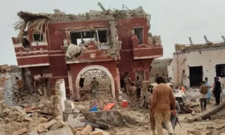15 security personnel, official martyred as forces kill 12 terrorists in Tank attack