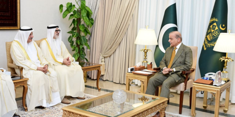 Pakistan, Kuwait reaffirm commitment to strengthen bilateral ties