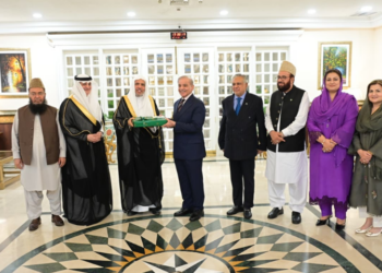 PM Shehbaz meets Muslim World League chief, lauds role in promoting unity and interfaith harmony