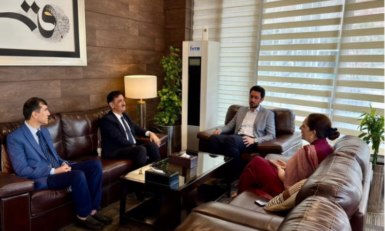 Tajikistan envoy meets with the Leadership of the University of Lahore