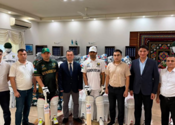 Uzbekistan embassy presents 35 sets of cricket equipment