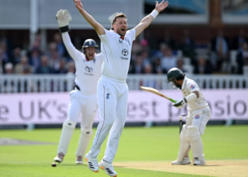 England seize control as Pakistan collapse for 110 at Lord’s
