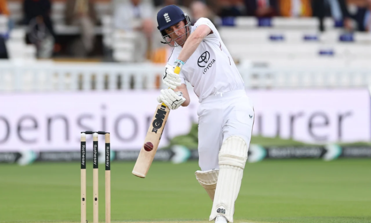 England extend lead to 357 as Abbas strikes again at Lord’s