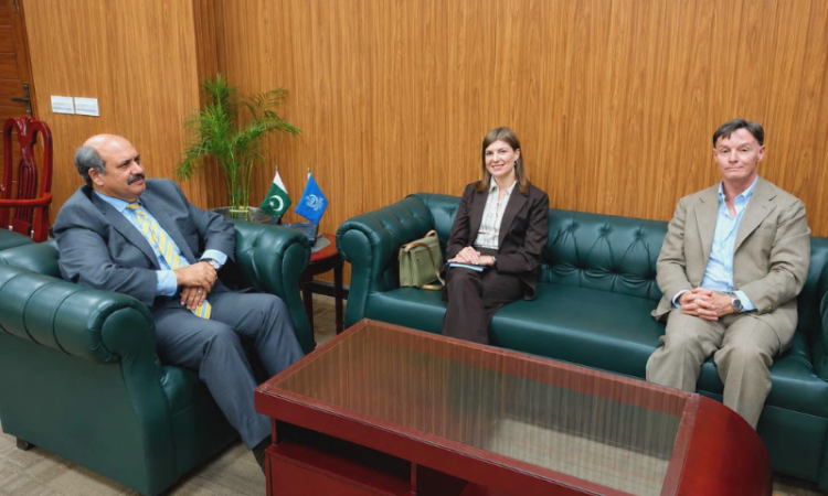 Australian diplomats discuss academic cooperation with QAU vice chancellor
