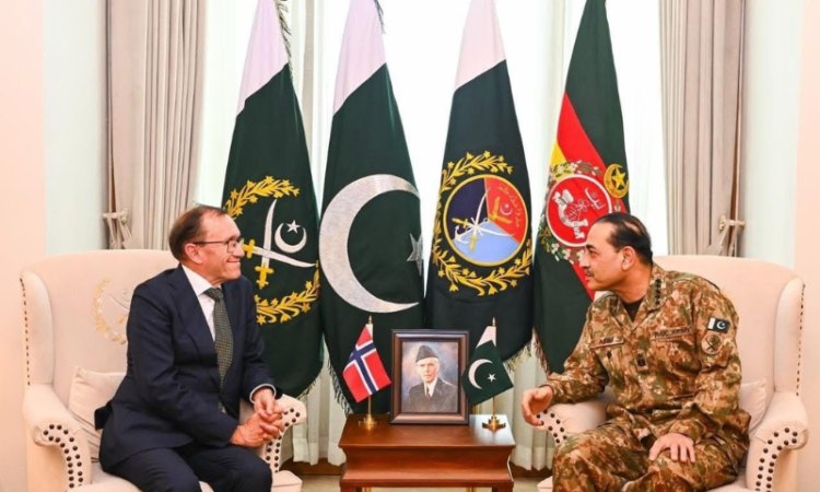 Norway foreign minister meets COAS at GHQ