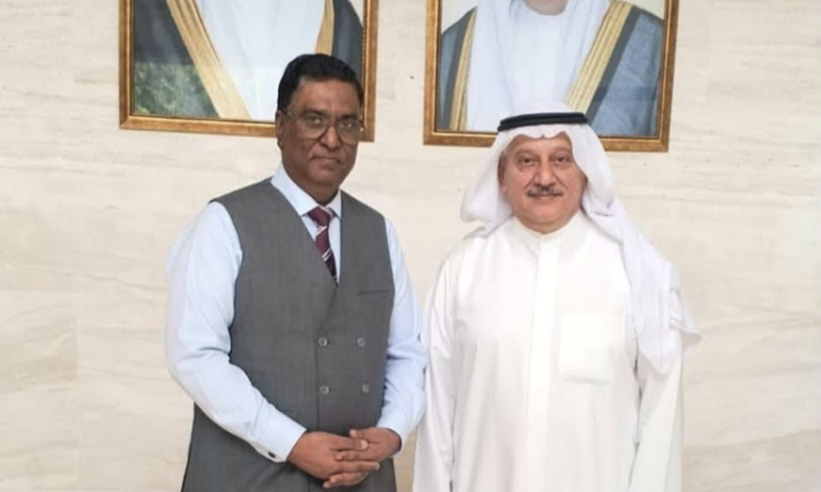Mauritius envoy meets Kuwait ambassador to discuss regional peace