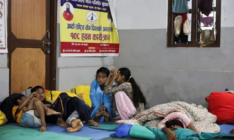 Nepal flood death toll rises to 675 as rescuers search for 2,426 missing