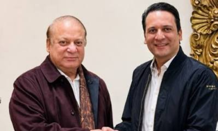 Nawaz nominates Iftikhar Gilani for AJK prime minister