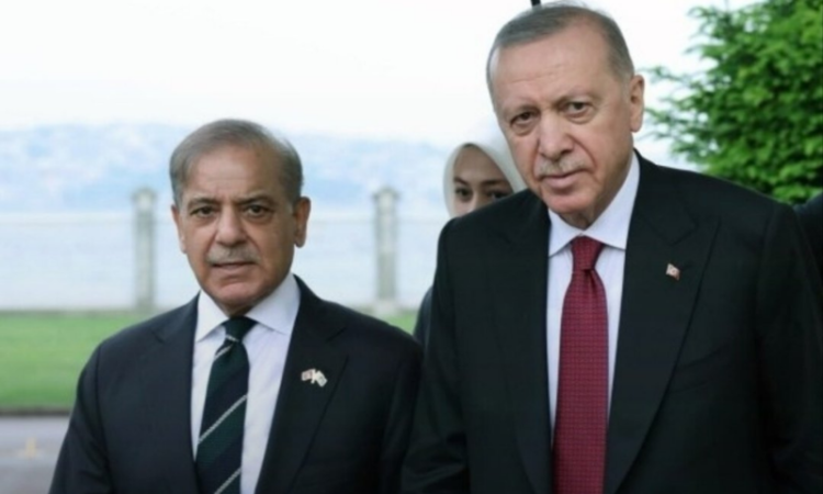 PM Shehbaz extends warm felicitations to Türkiye on Victory Day