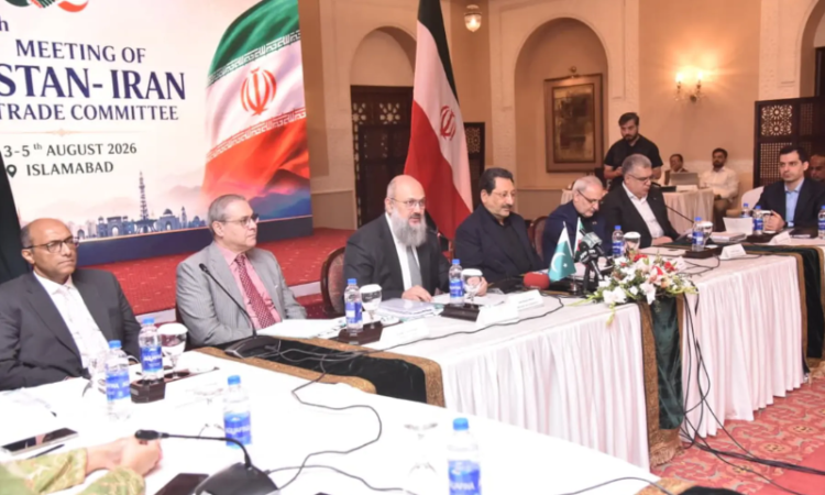 Pakistan, Iran reaffirm commitment to raise bilateral trade to $10 billion
