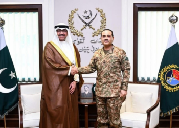 Pakistan, Kuwait reaffirm commitment to stronger defence cooperation