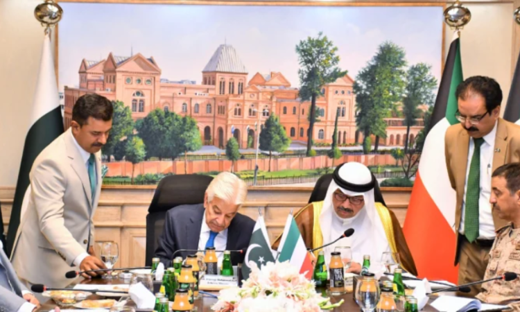 Pakistan, Kuwait sign new defence agreement to expand military cooperation