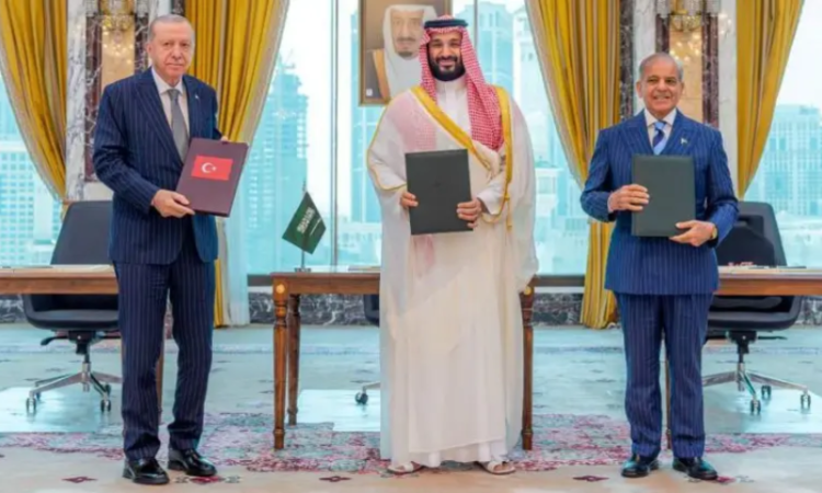 Pakistan, Saudi Arabia and Türkiye sign landmark Makkah Joint Defence Agreement