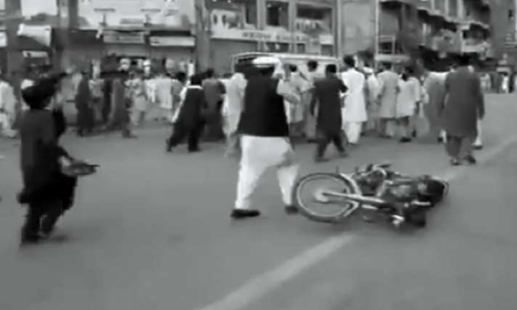 Seven killed, 18 injured in suicide attack outside Swat police station